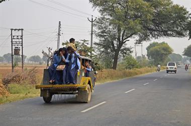 02 PKW-Reise_Delhi-Mandawa_DSC2459_b_H600